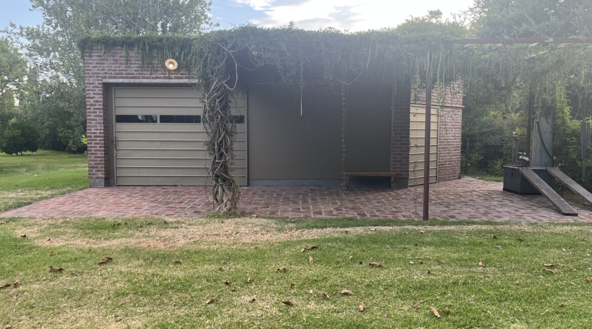 🌿 Exclusiva Casa Quinta: Diseño, Naturaleza y Confort Superior