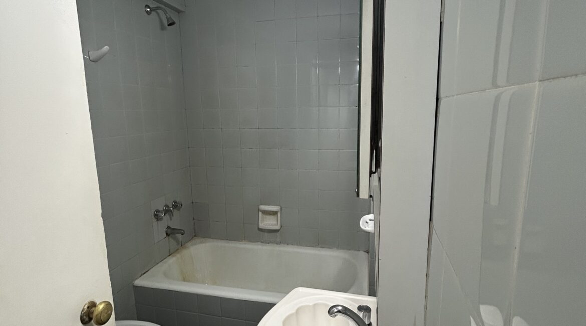 ¡Muy buen departamento de 2 ambientes en Recoleta, zona Facultad de Medicina de la UBA!